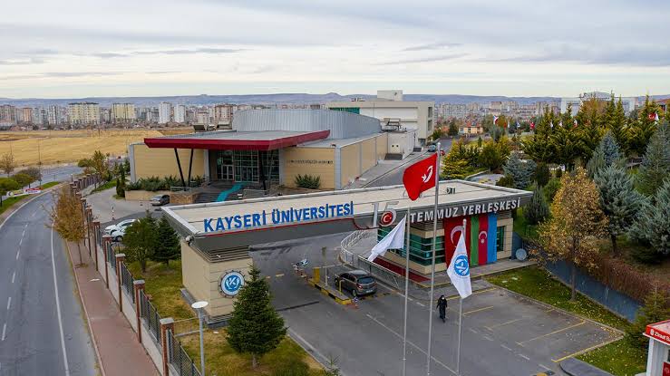 Kayseri Üniversitesi'nden Yaz Okulu Kararı: Dersler Diğer Devlet Üniversitelerinden Alınabilecek